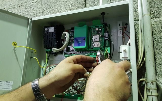 Installation d’une centrale d’alarme